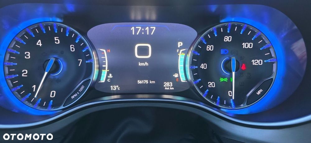 Chrysler Pacifica - 23