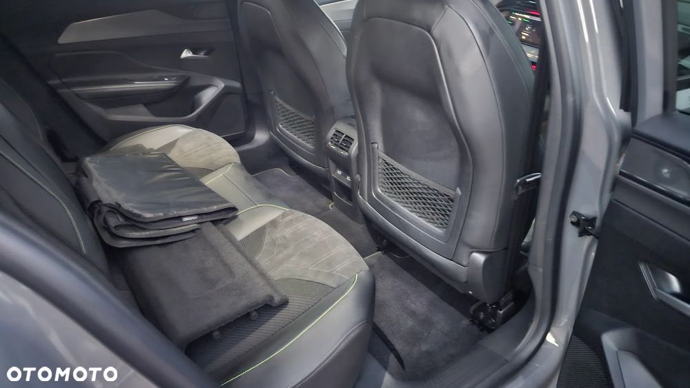Peugeot 408 1.2 PureTech GT S&S EAT8 - 22