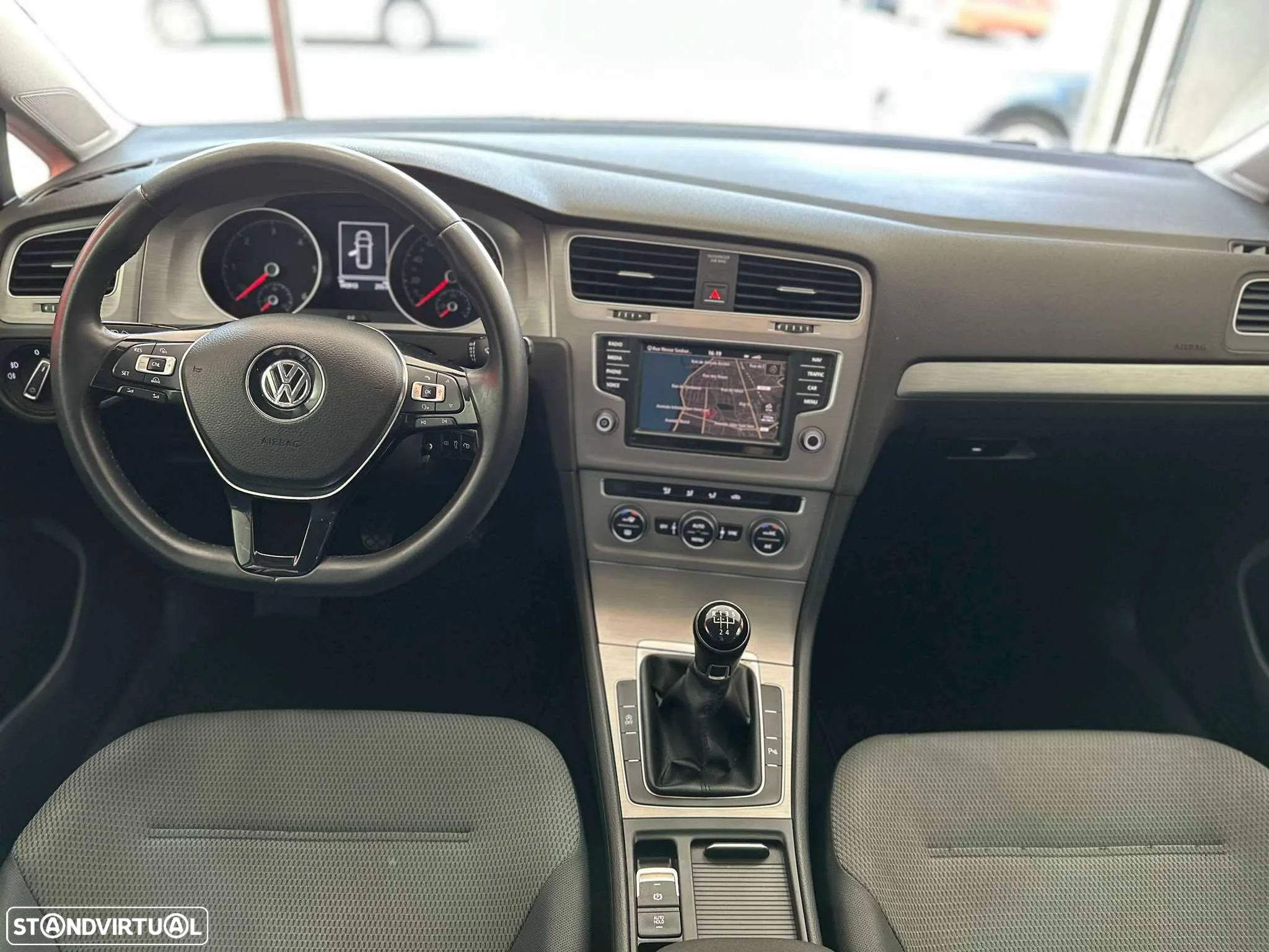 VW Golf Variant 1.6 TDi BlueMotion Trendline - 9