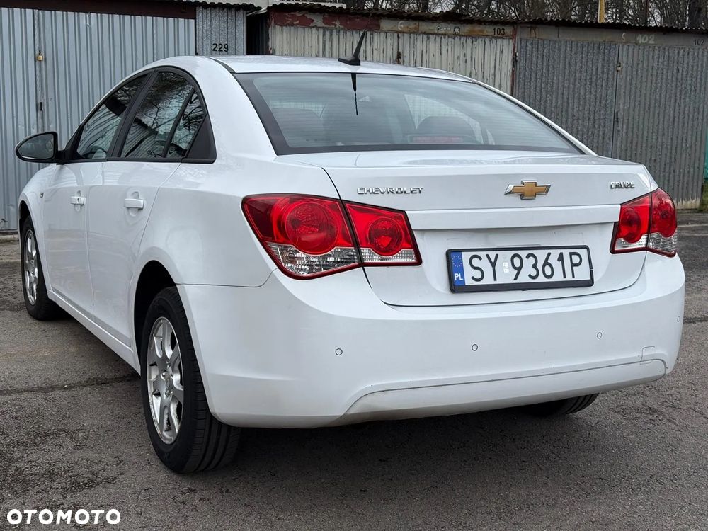 Chevrolet Cruze 2.0 LTZ - 11