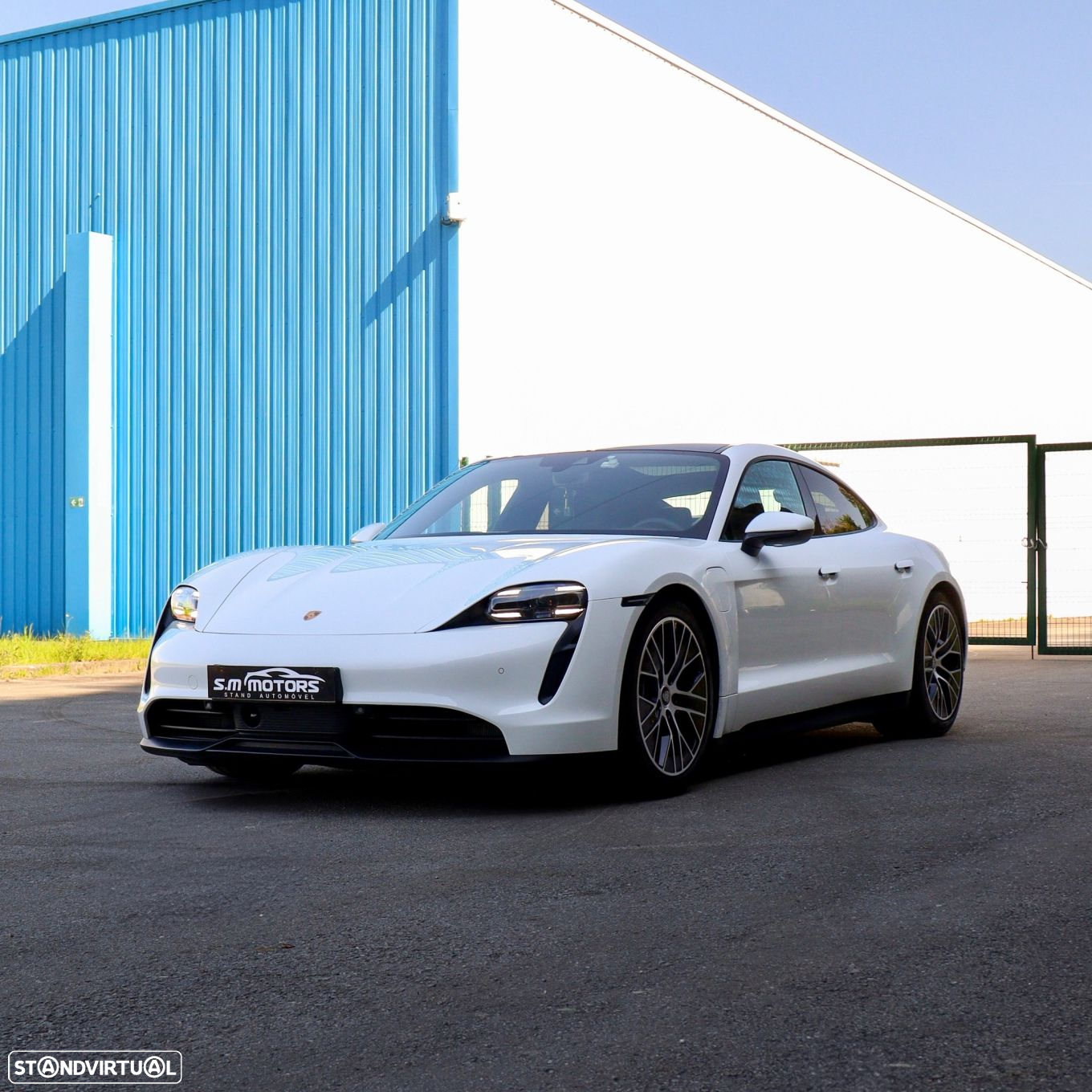 Porsche Taycan Standard - 3