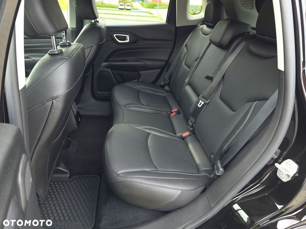 Jeep Compass - 15