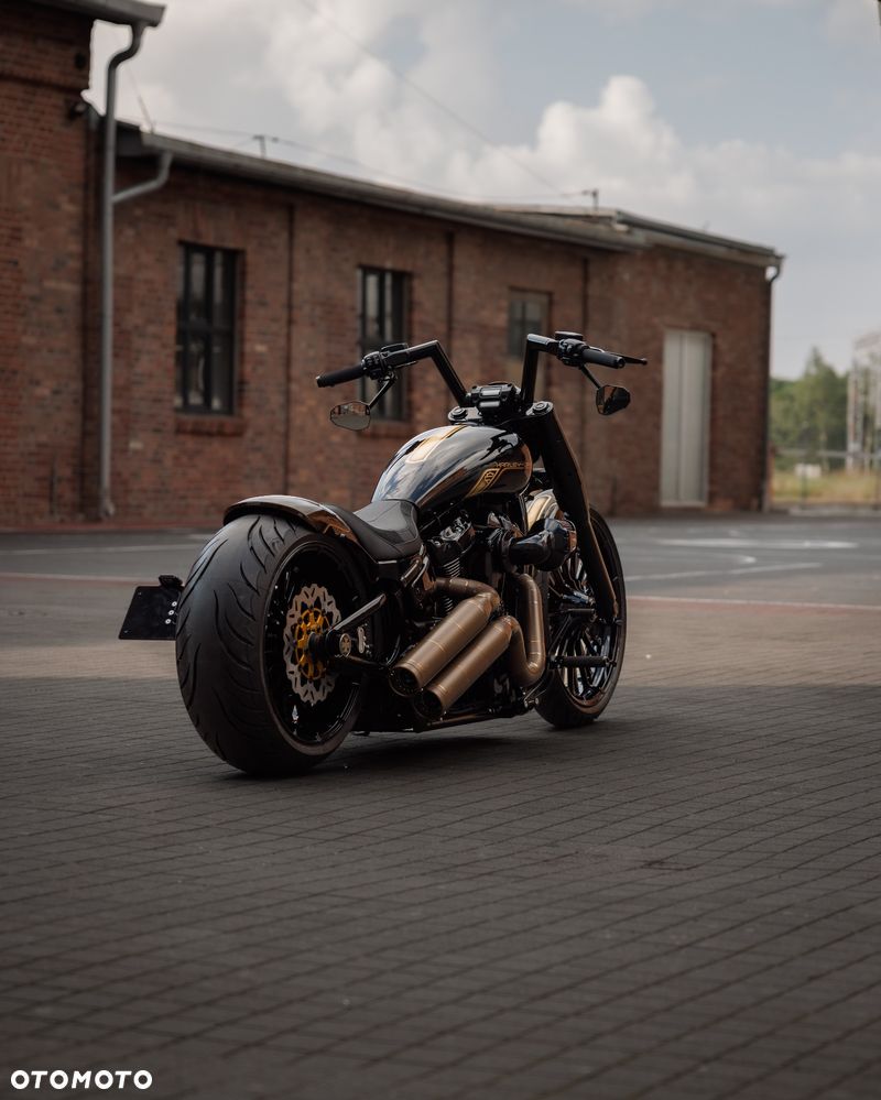 Harley-Davidson Softail Street Bob - 9