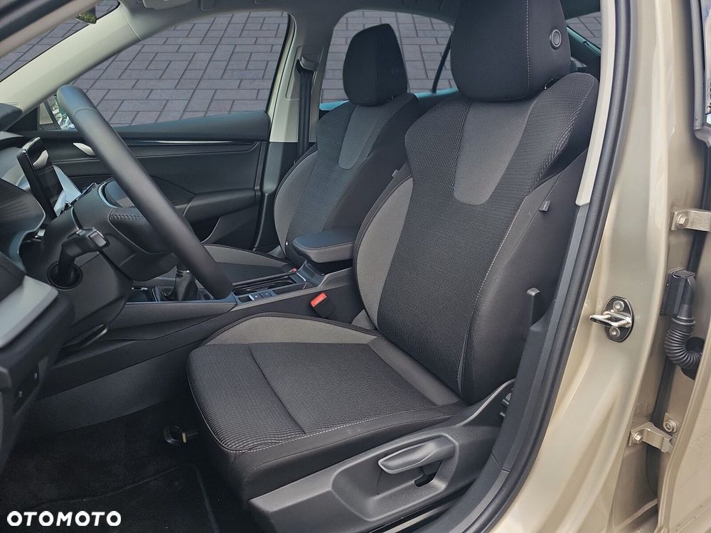 Skoda Octavia 1.5 TSI Selection - 8