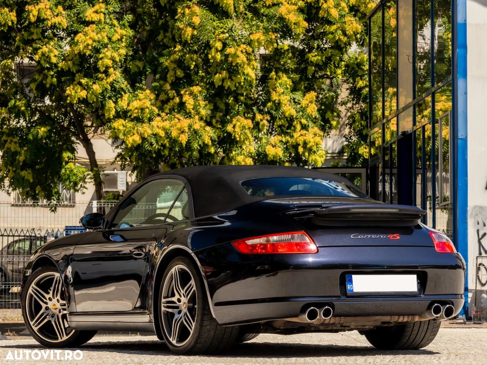 Porsche 911 Carrera 4 S Cabrio - 15