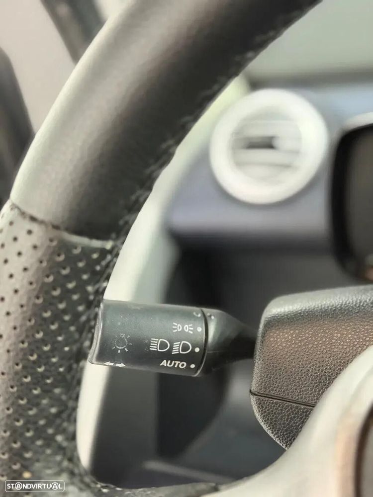 Smart ForTwo Coupé 1.0 mhd Passion 71 - 21