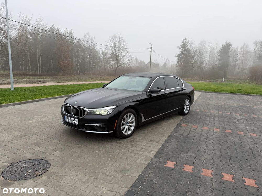 BMW Seria 7 740Li - 1
