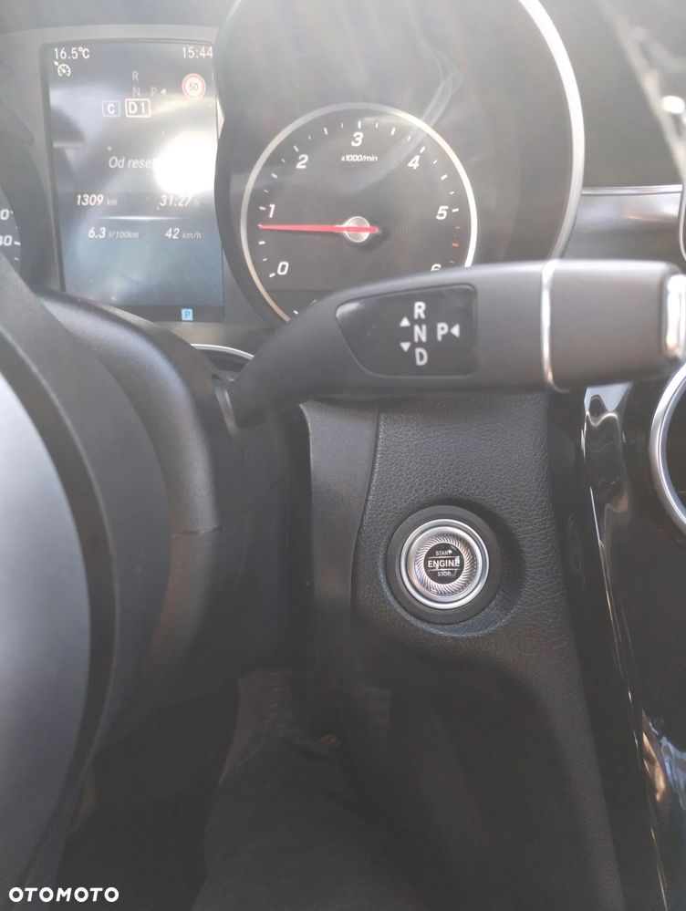 Mercedes-Benz Klasa C 220 d 9G-TRONIC - 26