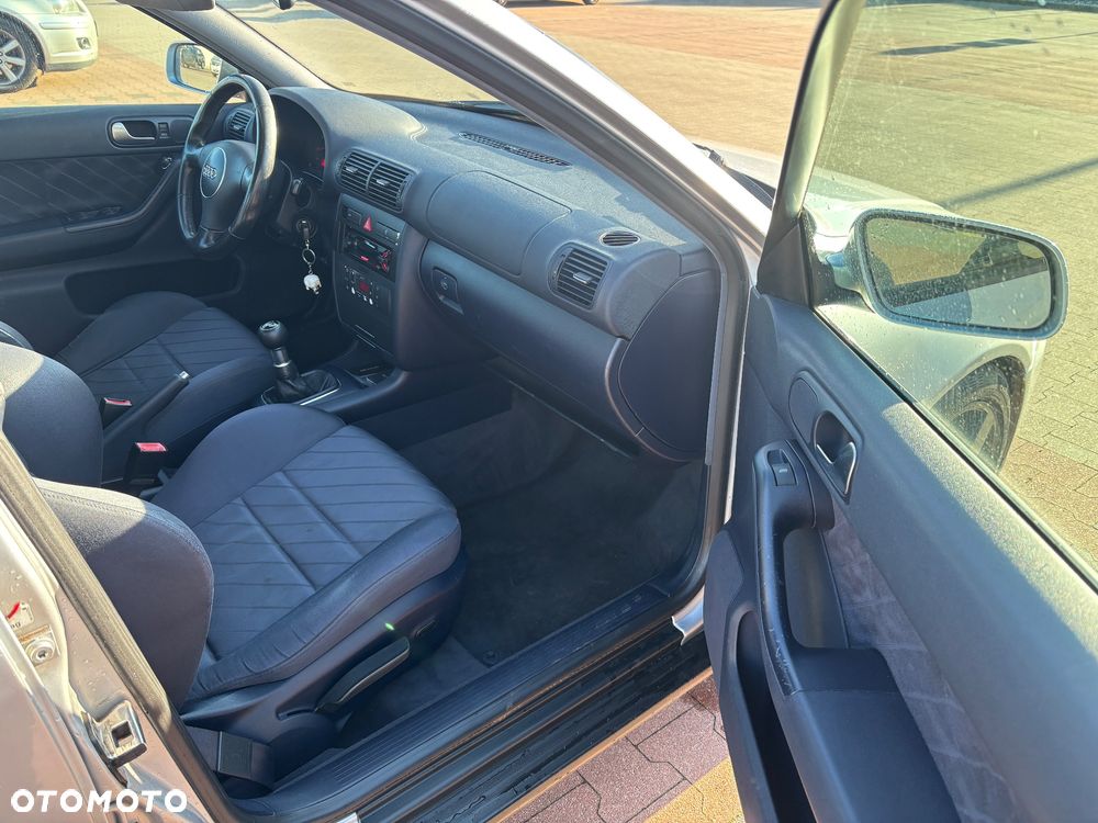 Audi A3 Sportback - 8