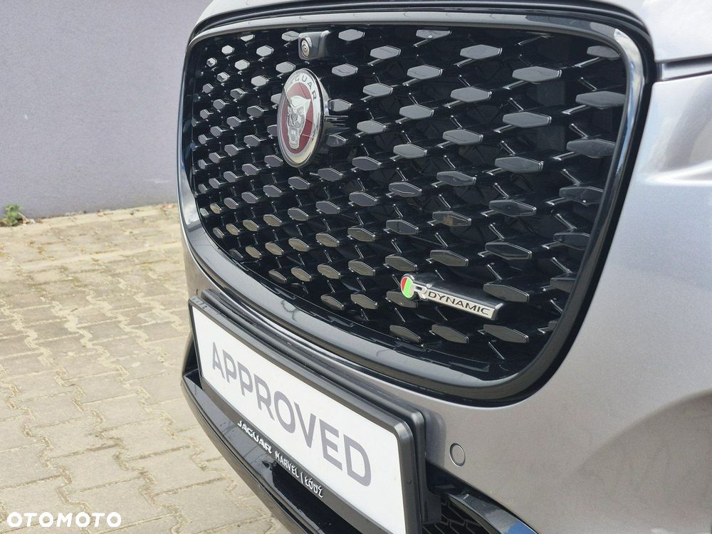 Jaguar F-Pace - 16
