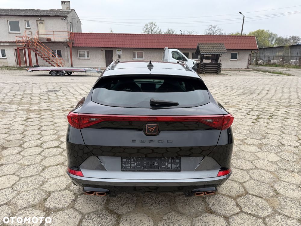 Cupra Formentor 1.4 e-Hybrid DSG Tribe Edition - 4
