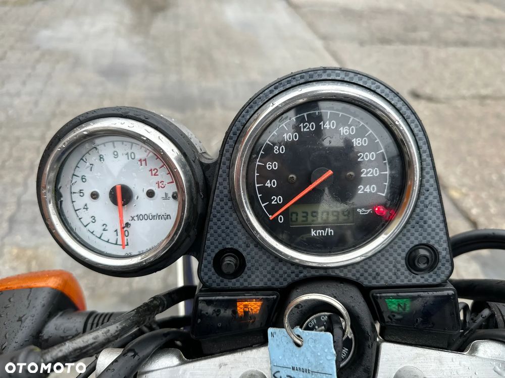 Suzuki SV - 20