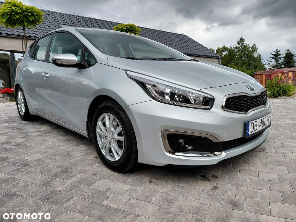 Kia Ceed 1.4 L - 3
