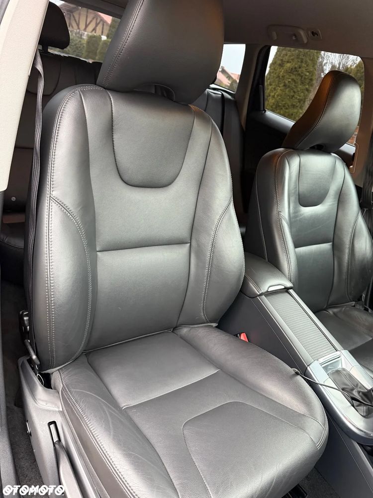 Volvo XC 60 D3 Drive-E Momentum - 18