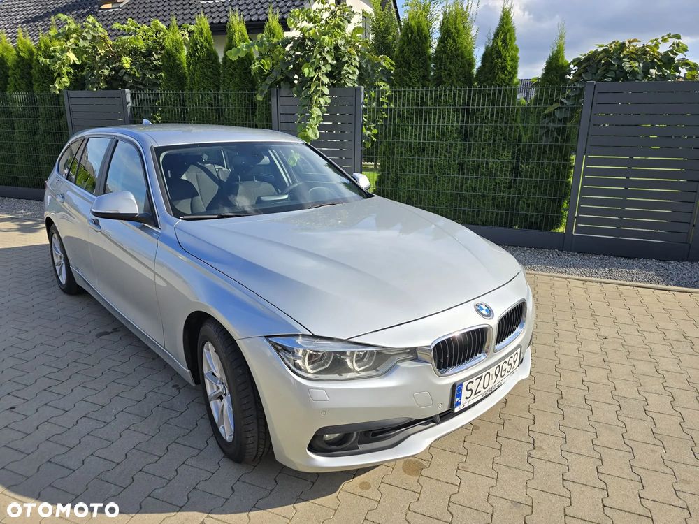 BMW Seria 3 318d - 1