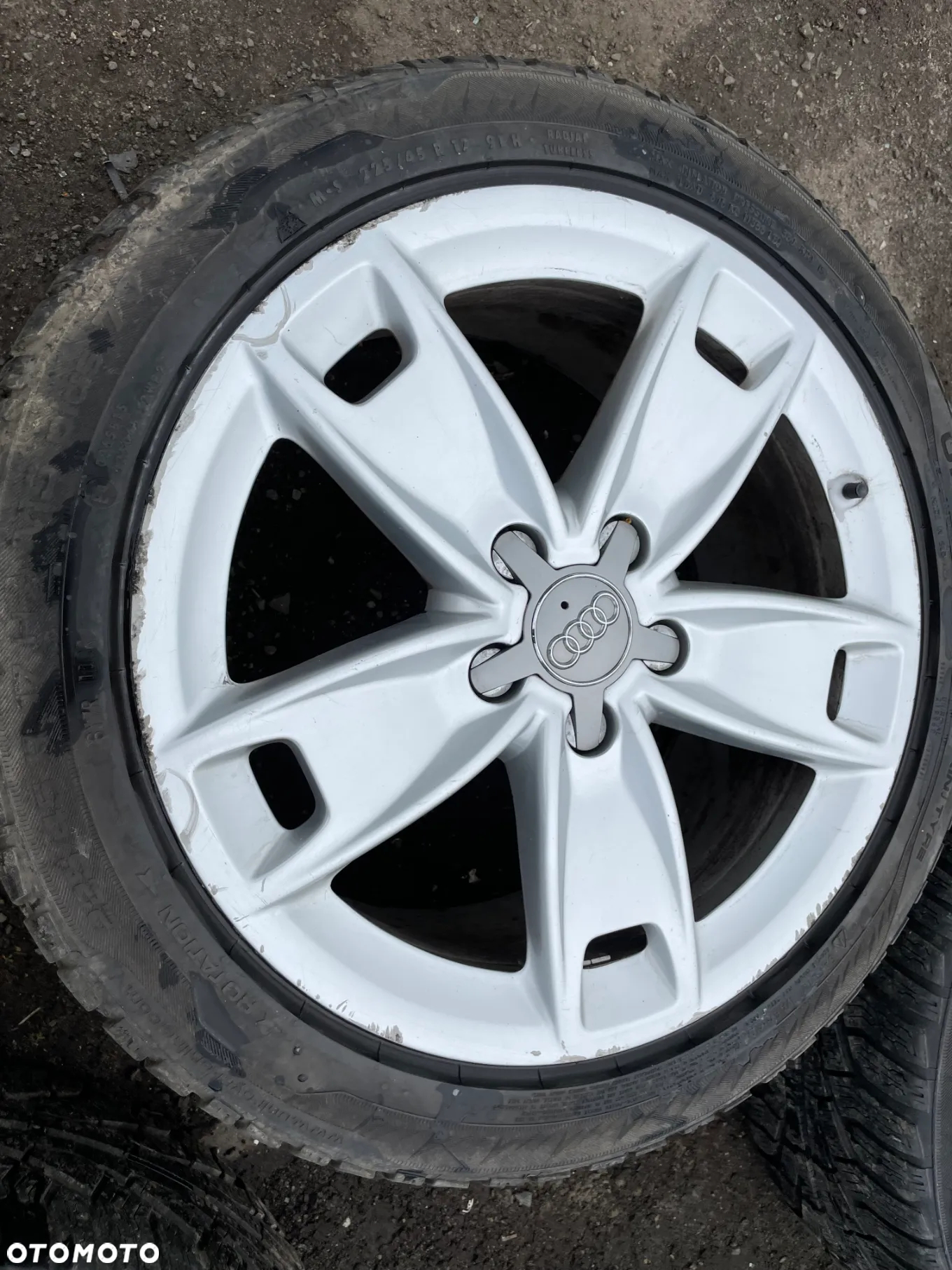 Felgi aluminiowe Audi A3 8P 17' 5X112 ET56 8P0601025BL - 4
