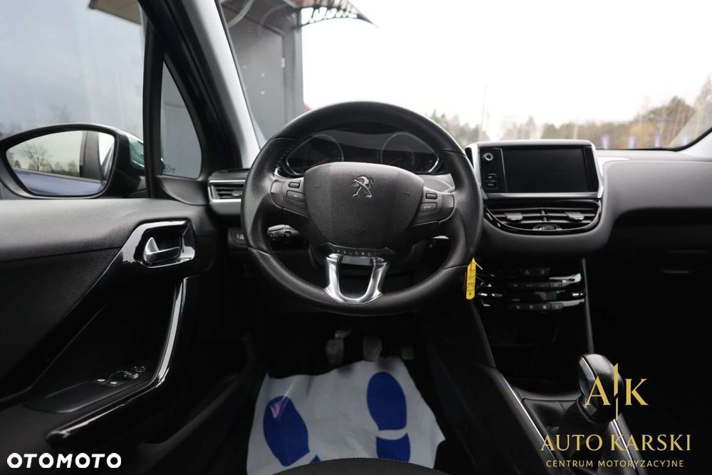 Peugeot 208 - 7