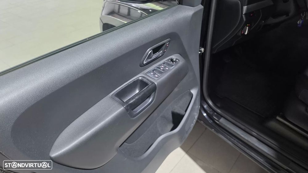 VW Amarok 3.0 TDI CD Highline Plus 4x4 - 24