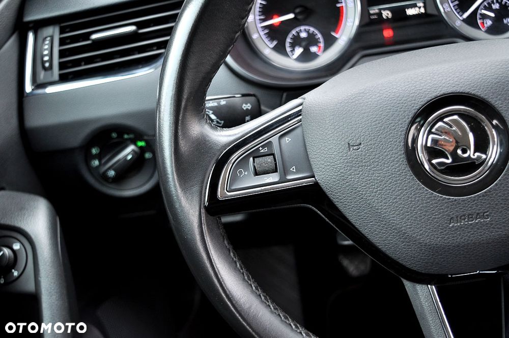 Skoda Octavia 1.6 TDI Premium Edition - 29