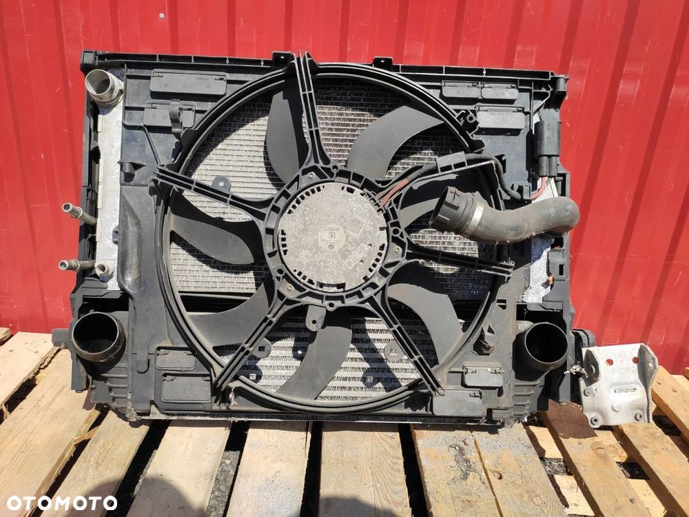 BMW 7 F01 3.0D N57 AUTOMAT PAS PRZEDNI WZMOCNIENIE CHŁODNICE WENTYLATOR - 10