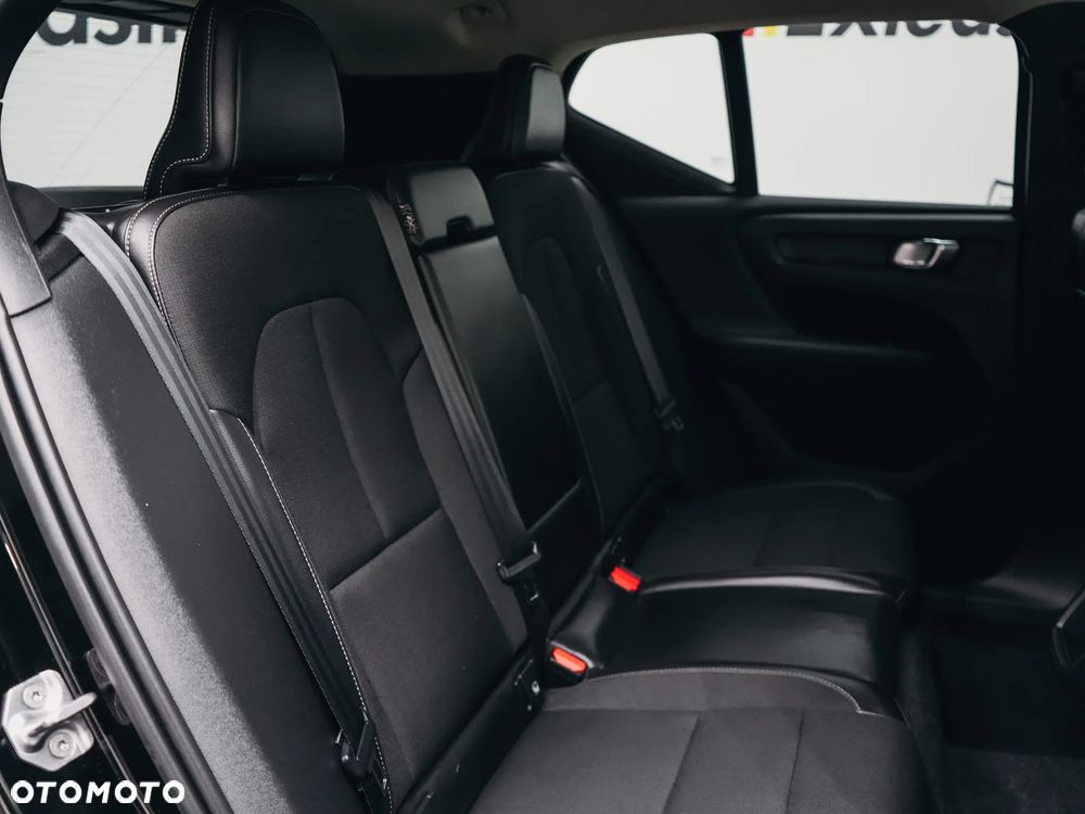 Volvo XC 40 D3 Momentum - 32