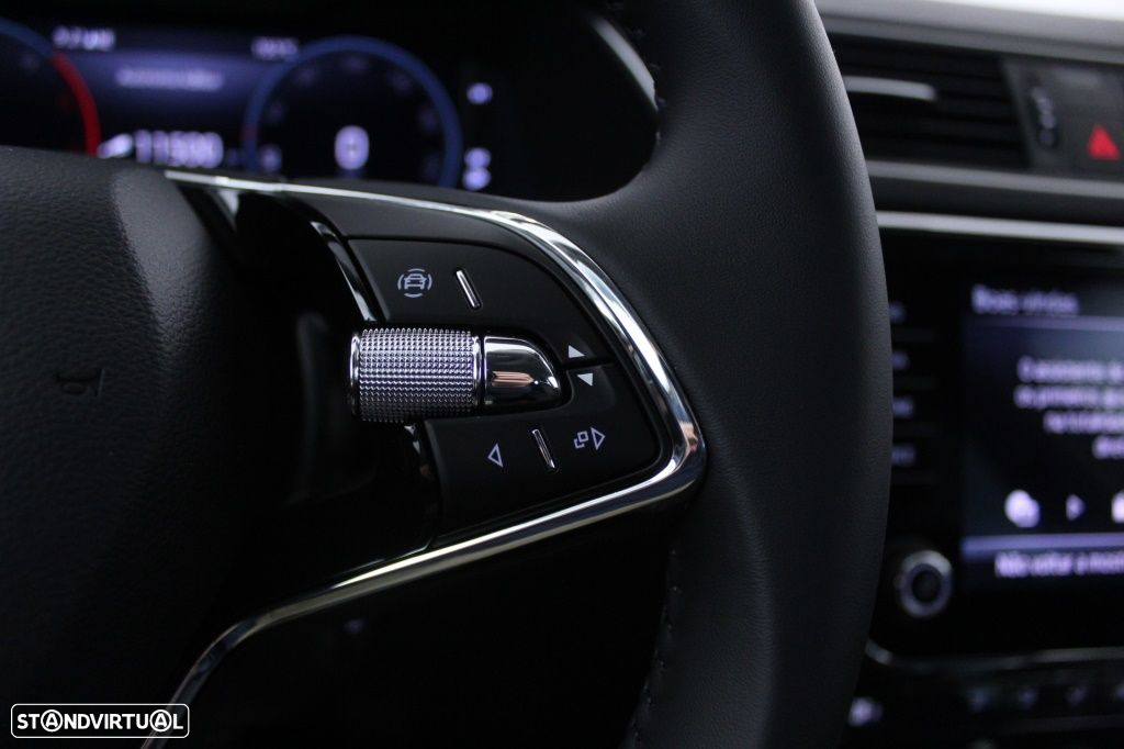 Skoda Superb Break 2.0 TDI Ambition - 23
