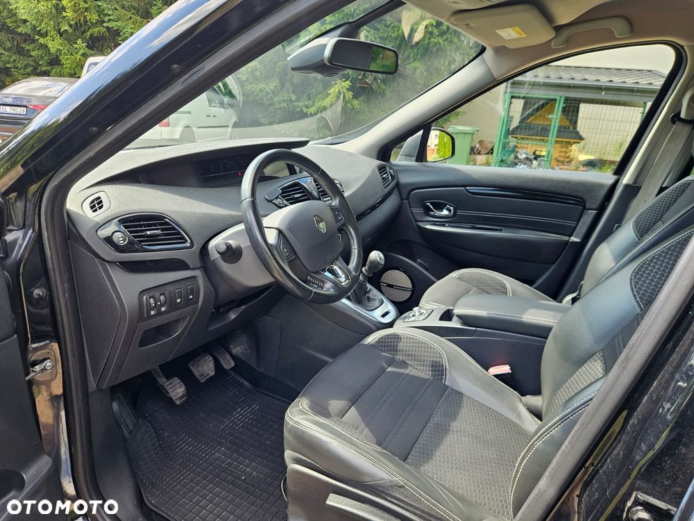 Renault Scenic 1.5 dCi Bose - 22