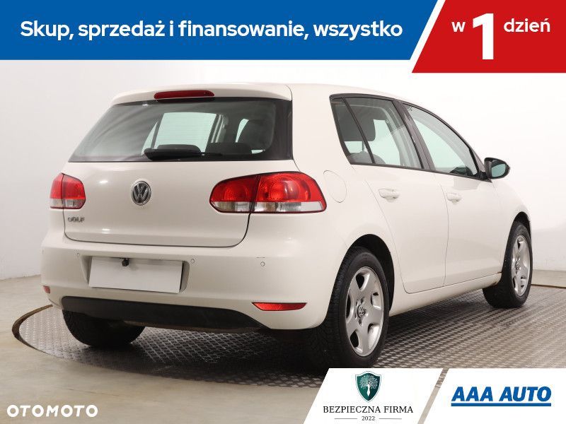 Volkswagen Golf - 7
