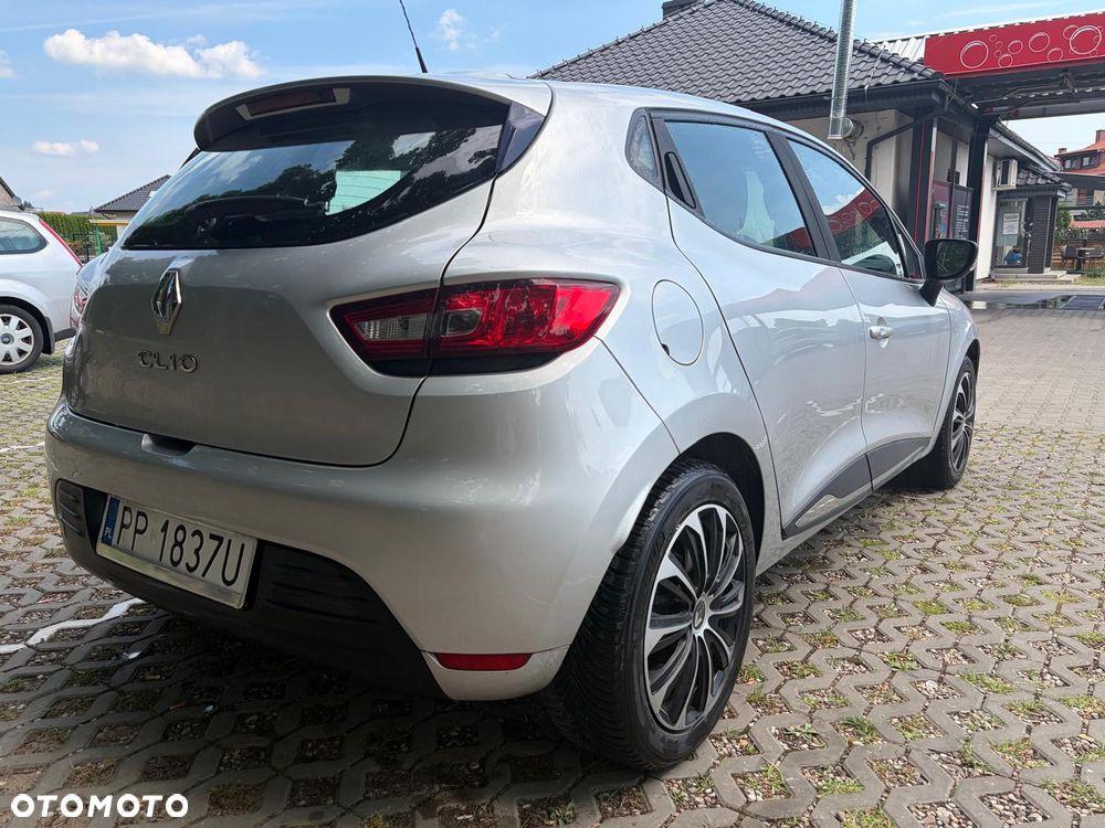 Renault Clio - 18