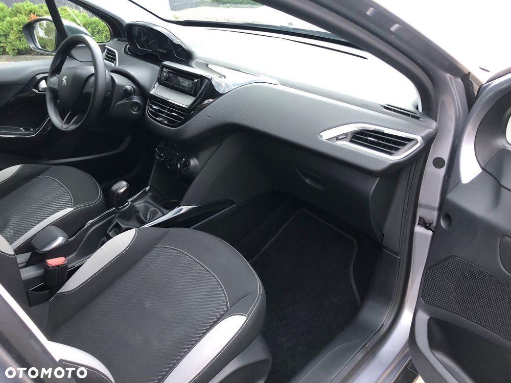 Peugeot 2008 1.2 Pure Tech Access - 12