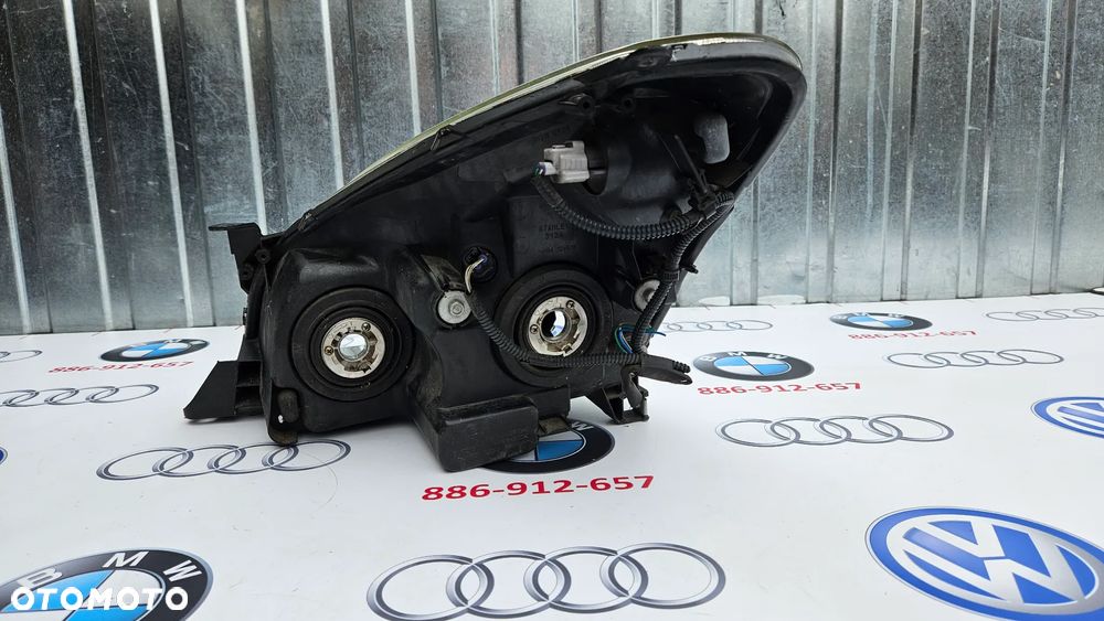 TOYOTA COROLLA VERSO II 2 2004-2007 Reflektor Prawy Lampa Prawa EUROPA KOMPLETNA ORYGINALNA IDEALNA - 12