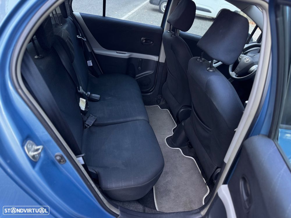 Toyota Yaris 1.0 VVT-i Sol - 8