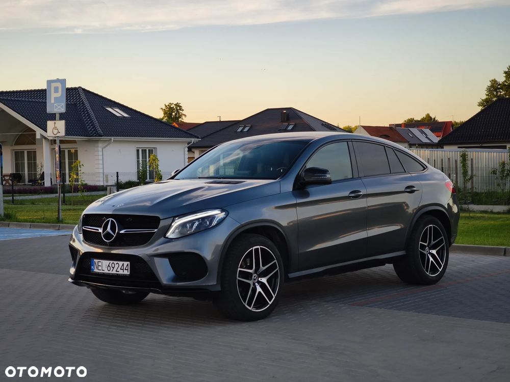 Mercedes-Benz GLE - 1