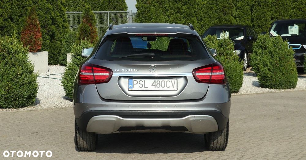 Mercedes-Benz GLA 200 (CDI) d 7G-DCT - 6
