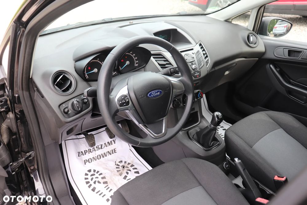Ford Fiesta 1.25 Celebration - 24