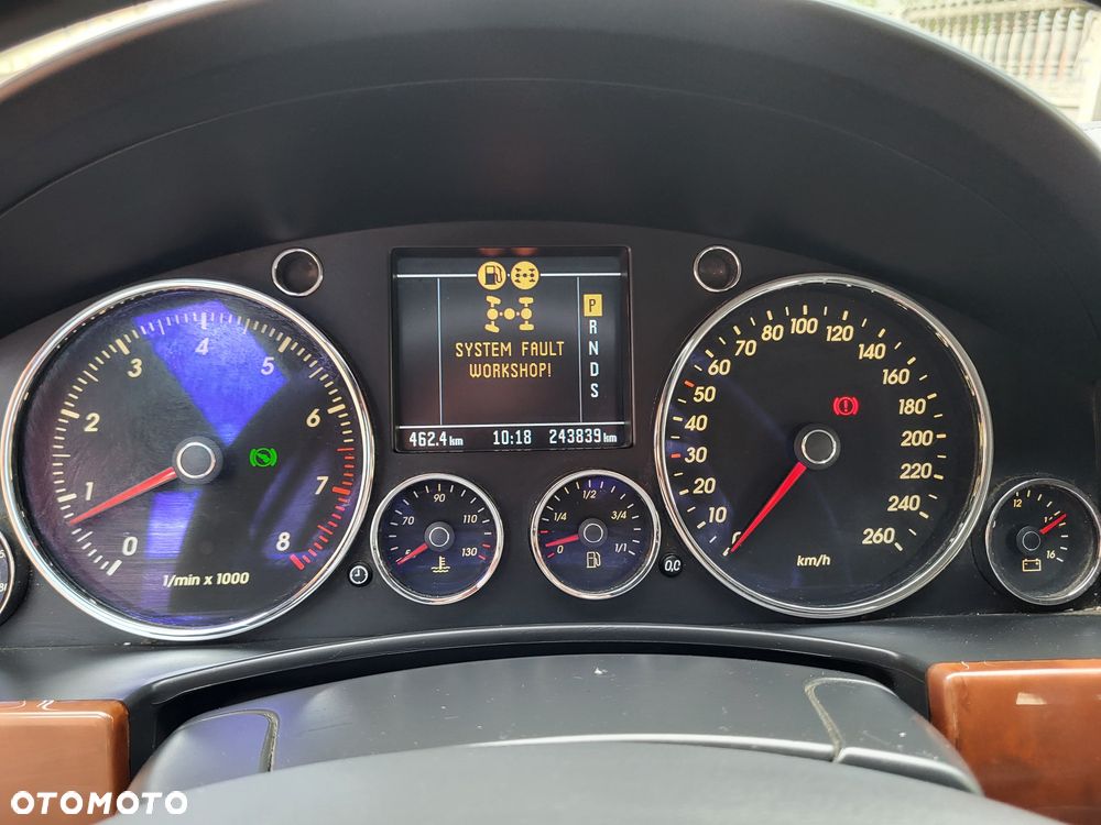 Volkswagen Touareg - 8