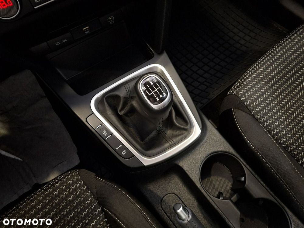 Kia Ceed 1.5 T-GDI M - 15