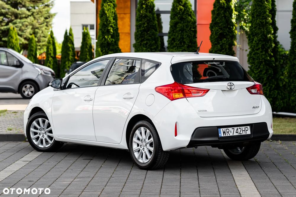 Toyota Auris 1.33 Dual-VVT-i Comfort - 36