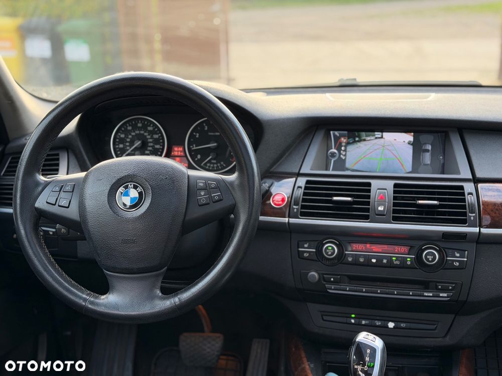 BMW X5 xDrive35i - 17
