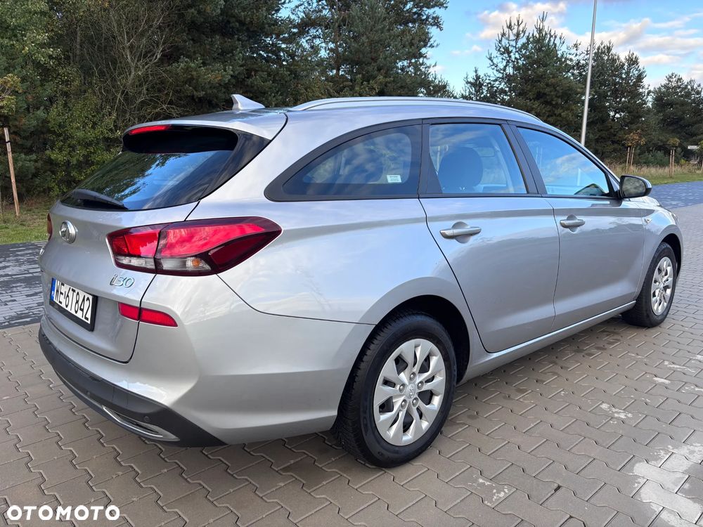 Hyundai i30 1.5 DPI Modern - 16