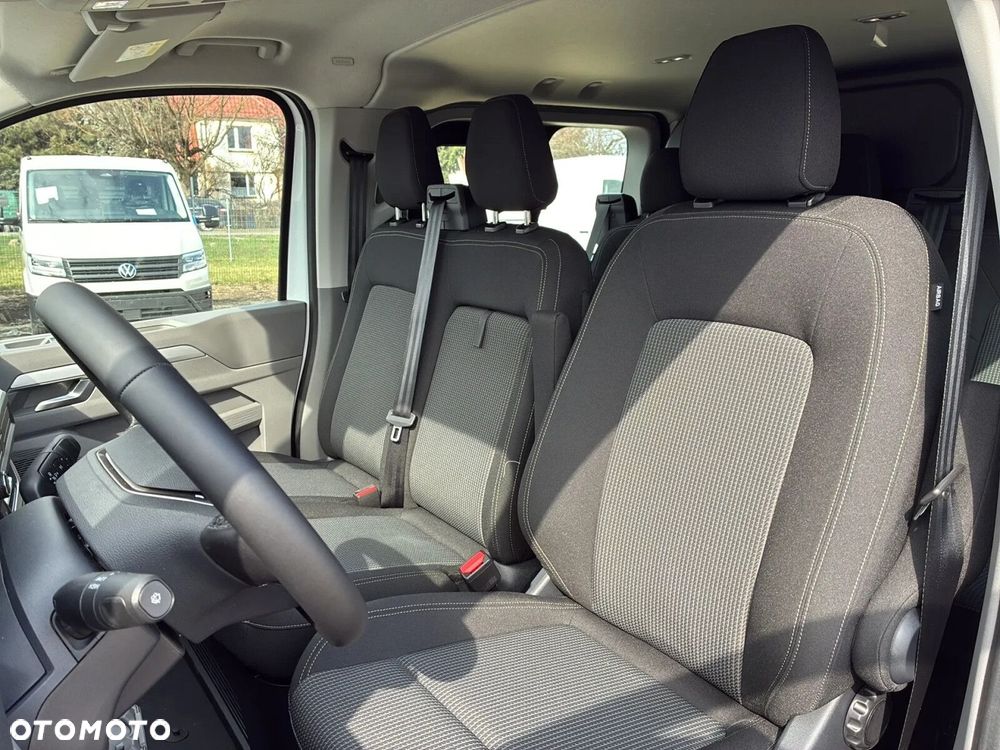 Volkswagen Transporter T7 Furgon Plus Edition/6 osob./AUTOMAT 2,0 l TDI 150 KM r. o. 3500 mm - 17