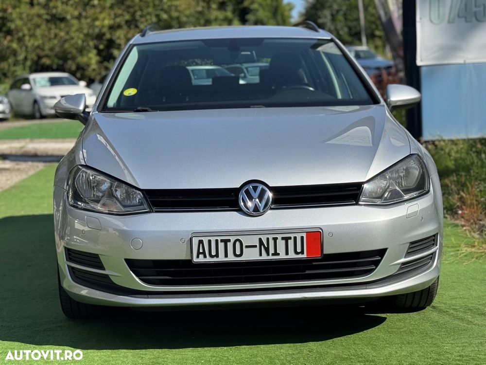 Volkswagen Golf - 2