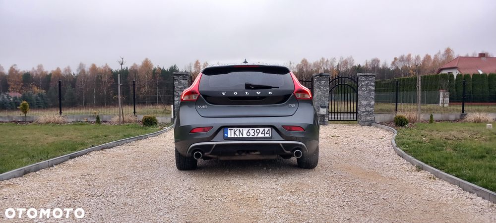 Volvo V40 D2 R Design - 15