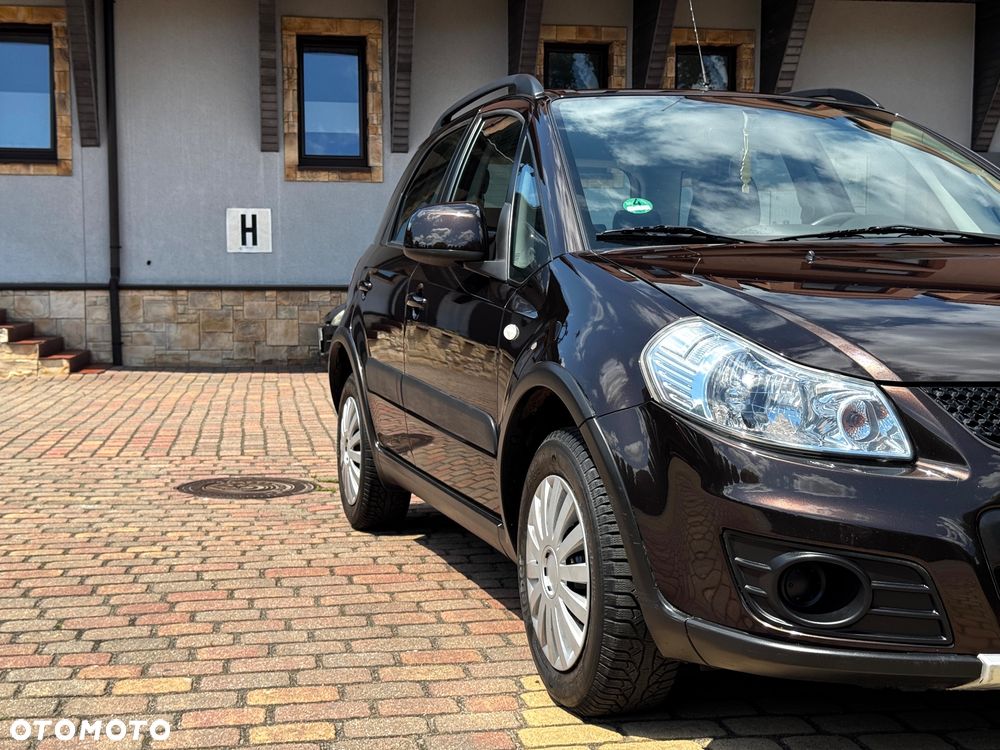 Suzuki SX4 1.6 Premium - 32