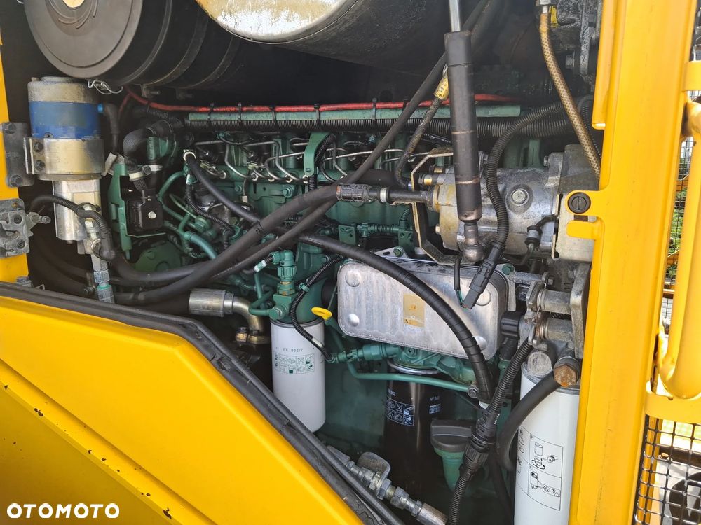 Volvo L 90 F - 14