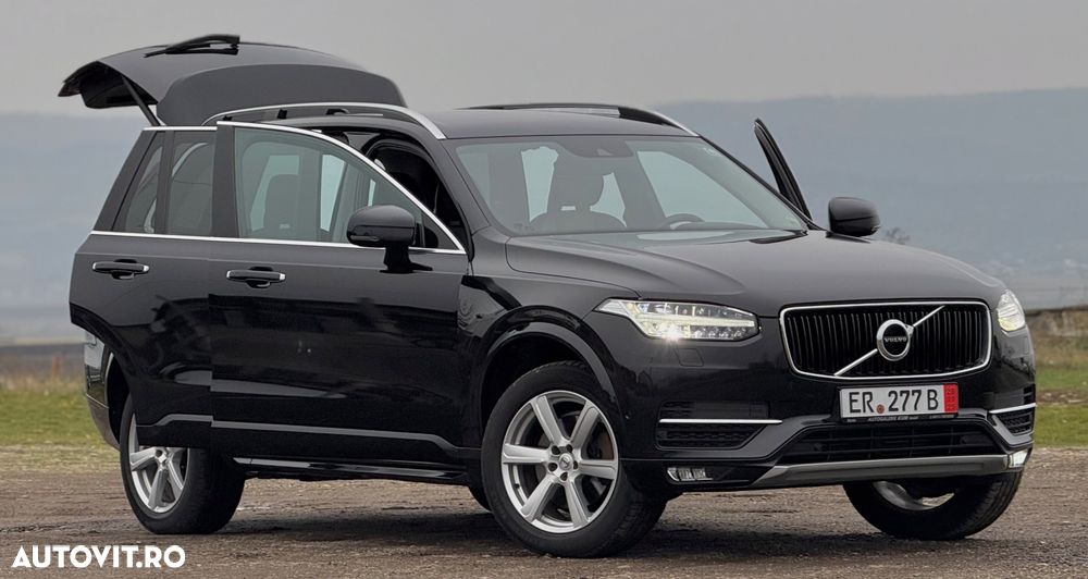 Volvo XC 90 D5 AWD Geartronic Momentum - 32