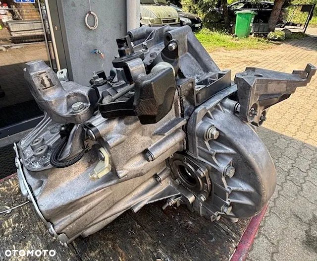 SKRZYNIA 6 BIEGÓW Opel Vivaro 2,0 HDI 20MB51 - 3