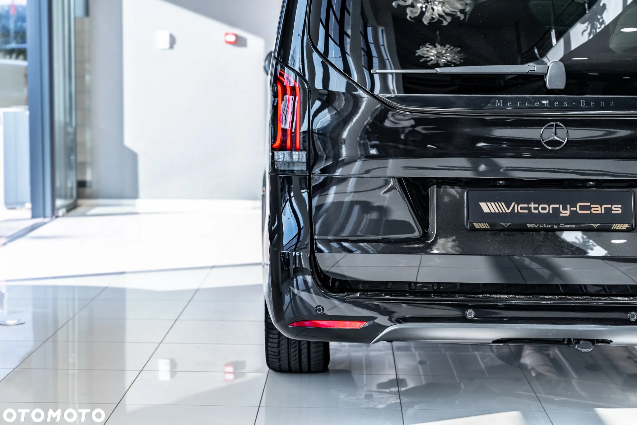 Mercedes-Benz Klasa V 300 d lang 4Matic 9G-TRONIC Exclusive Edition - 6