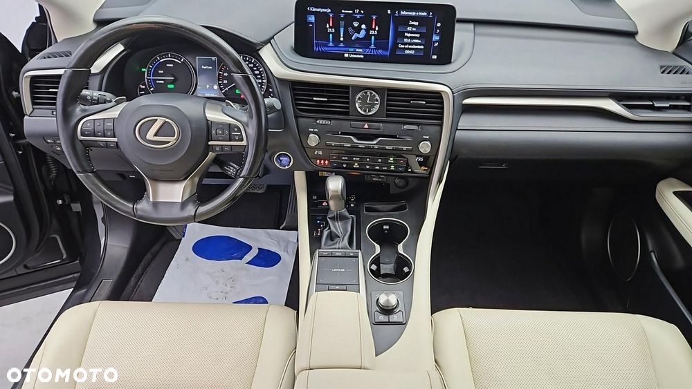 Lexus RX - 14