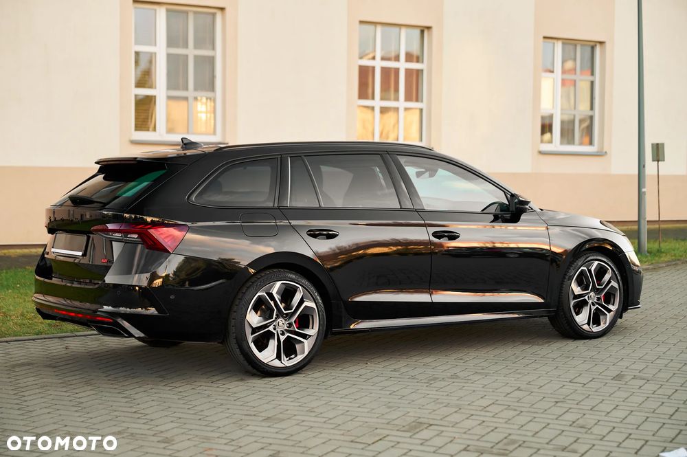 Skoda Octavia 2.0 TDI DSG RS - 12